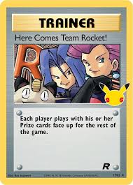 Rocket Pokémon Célébrations TitanCards® Toploader - Gardez vos cartes en sécurité !